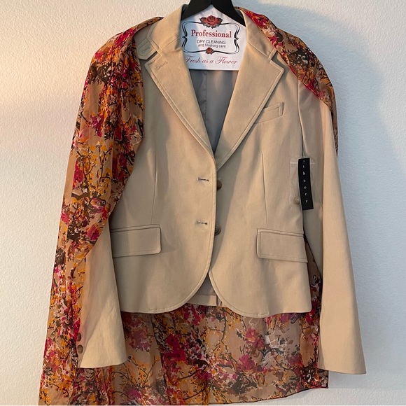 Theory Blazer Jacket, NWT, Size 0 - Picture 2 of 9